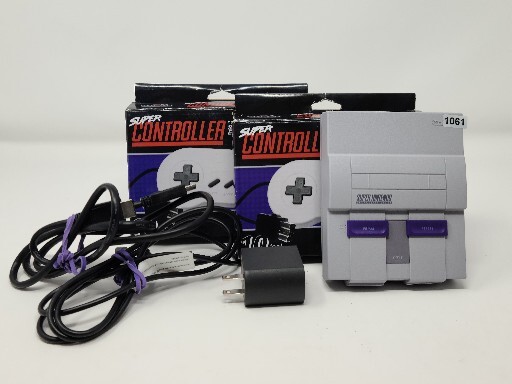 Nintendo Super NES Classic Edition Gaming Console – Grey *Tested*