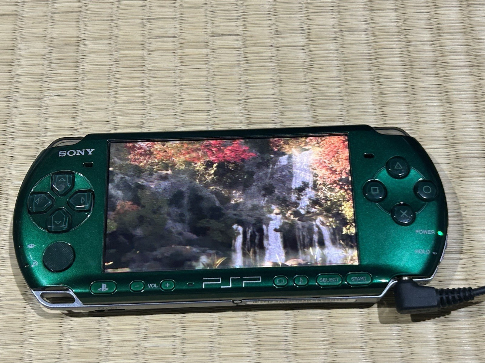 PlayStation Portable PSP-3000 Spirited Green AC Adapter Monster Hunter Alpha