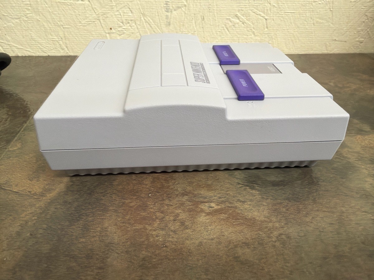 NINTENDO SNES CLASSIC EDITION MINI CONSOLE CLV-201 – TESTED (WBP018407)