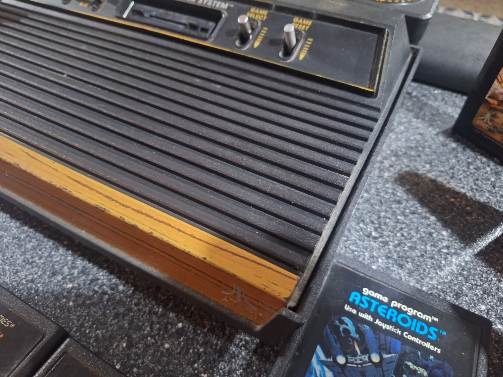 Atari 2600 4-Switch Console TESTED 100% WORKING Bundle With Games