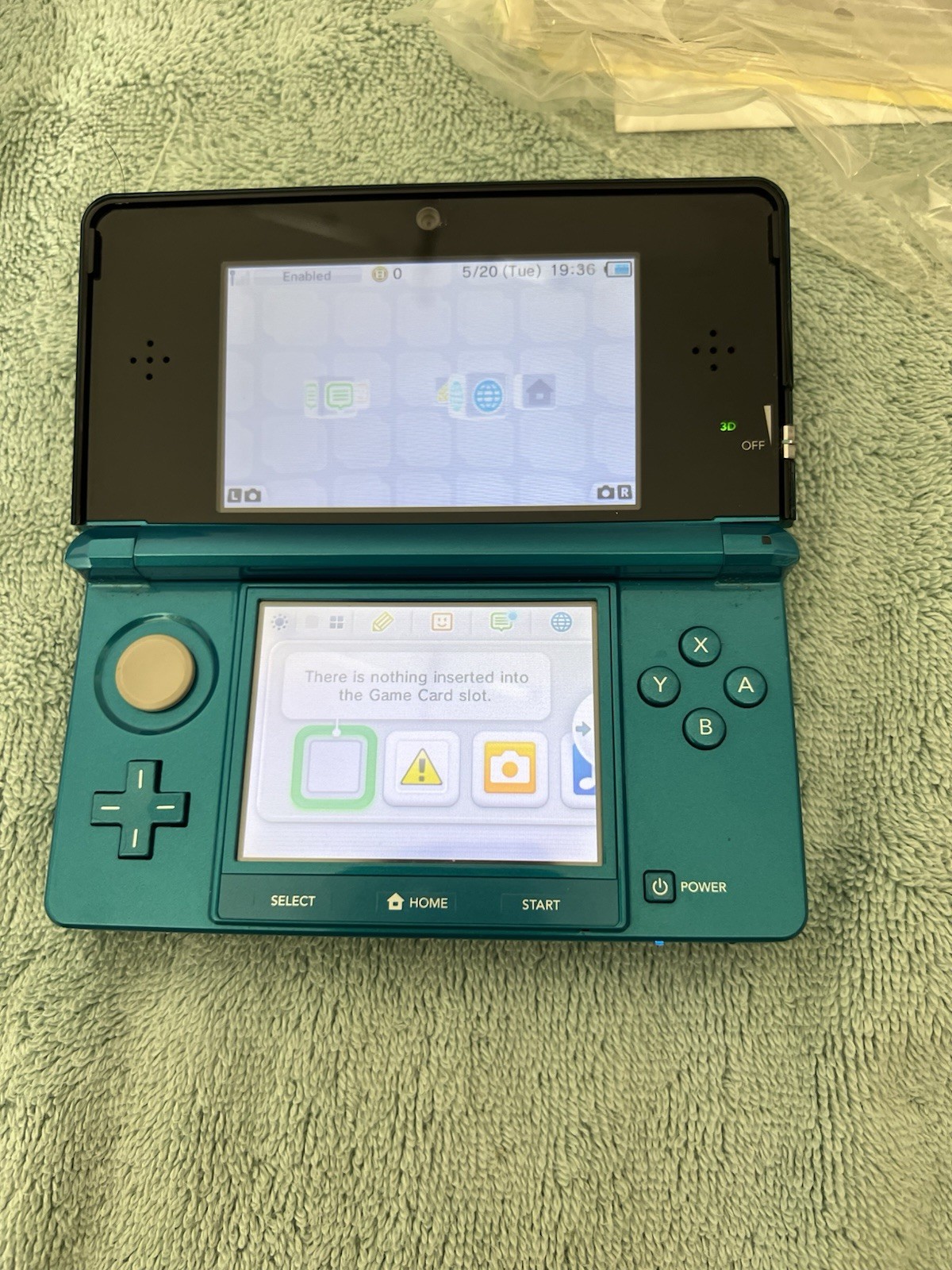 Nintendo 3DS Handheld System – Aqua Blue LK NU Box