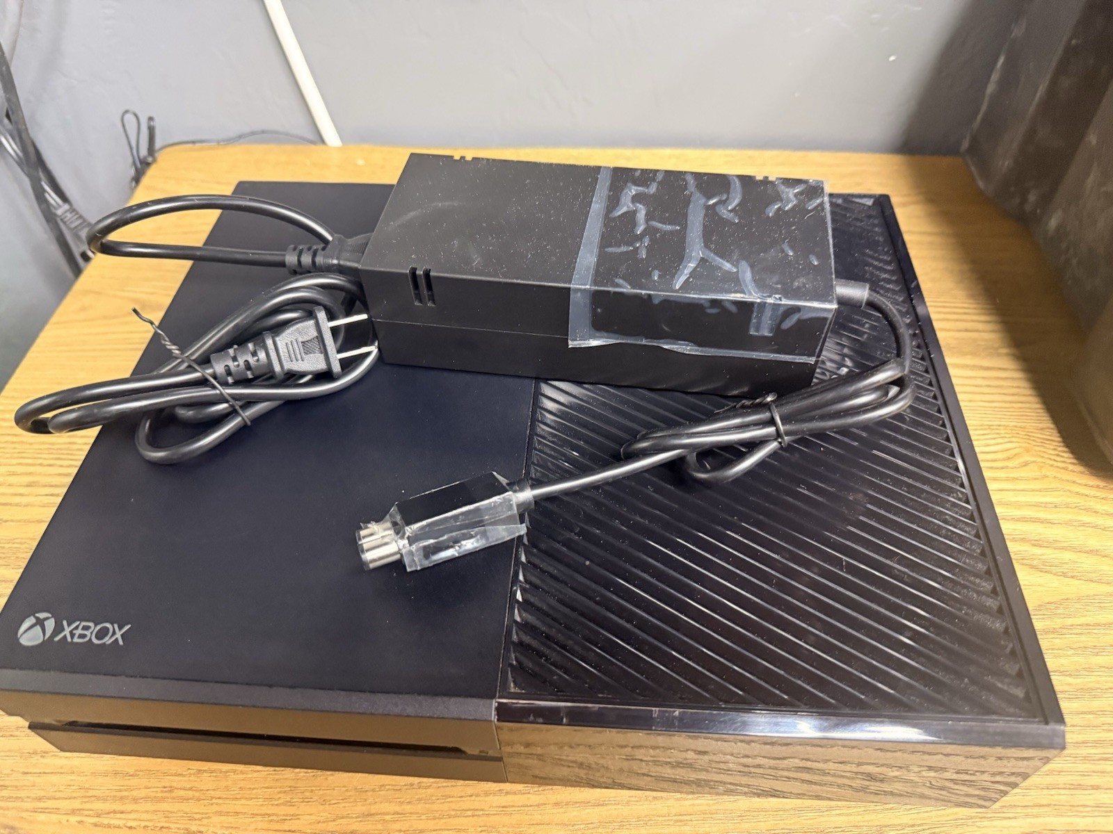 Microsoft Xbox One 1540 500GB Console Black 1080p Wi-Fi w/ Power brick