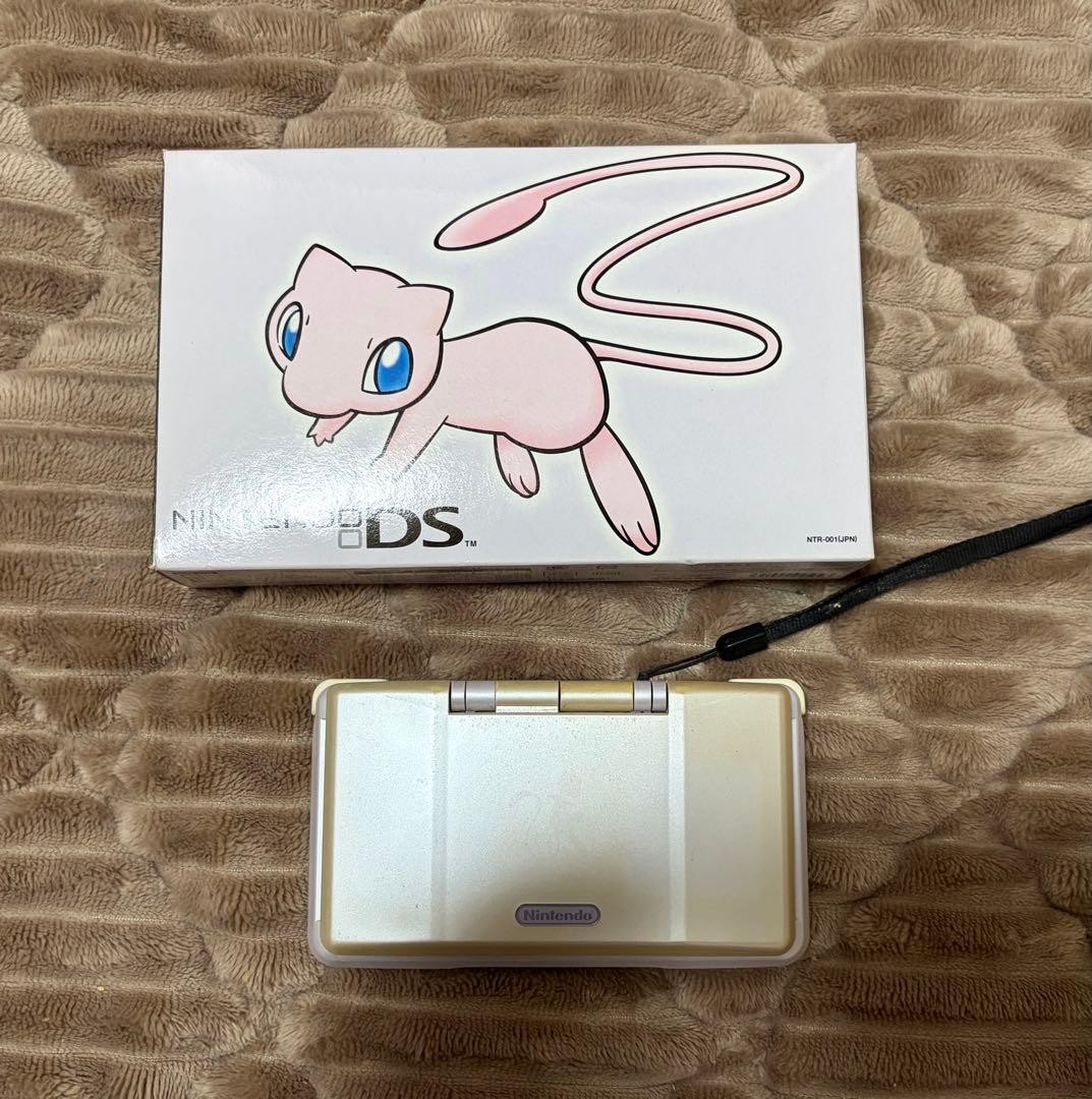 Nintendo DS Mew Limited Edition Pokemon Center Console Japan Used