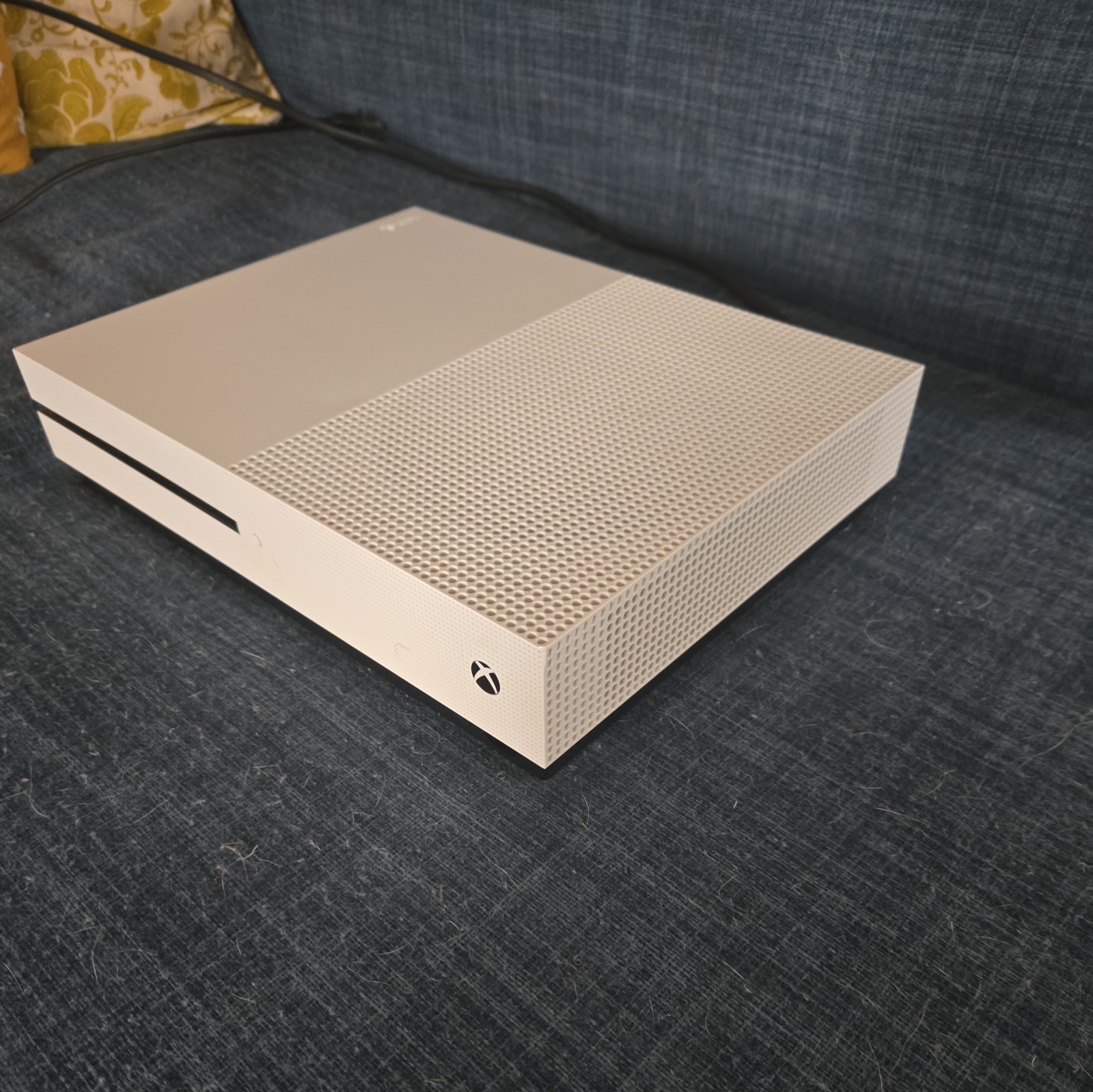 Microsoft Xbox One S 1TB Console – White Model Tested and Working
