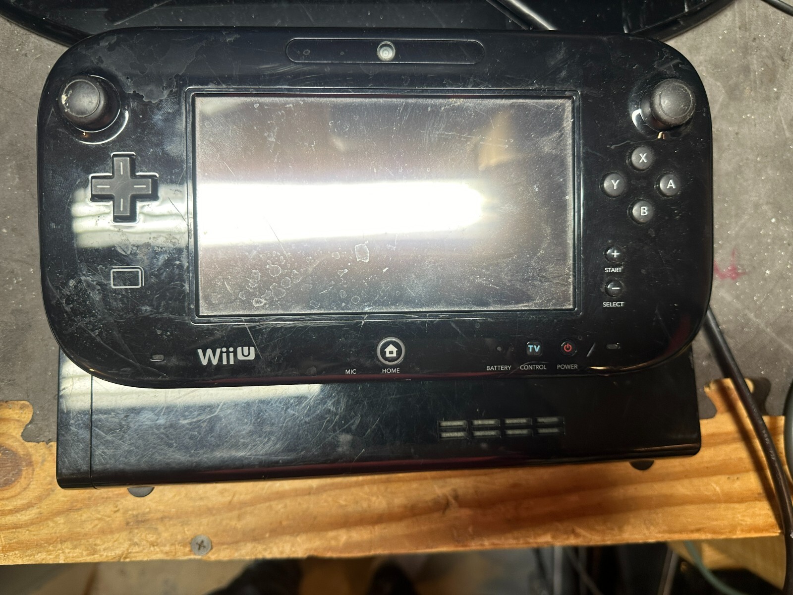 Nintendo Wii U WUP-101 (02) 32GB System Black **FOR PARTS / REPAIR**