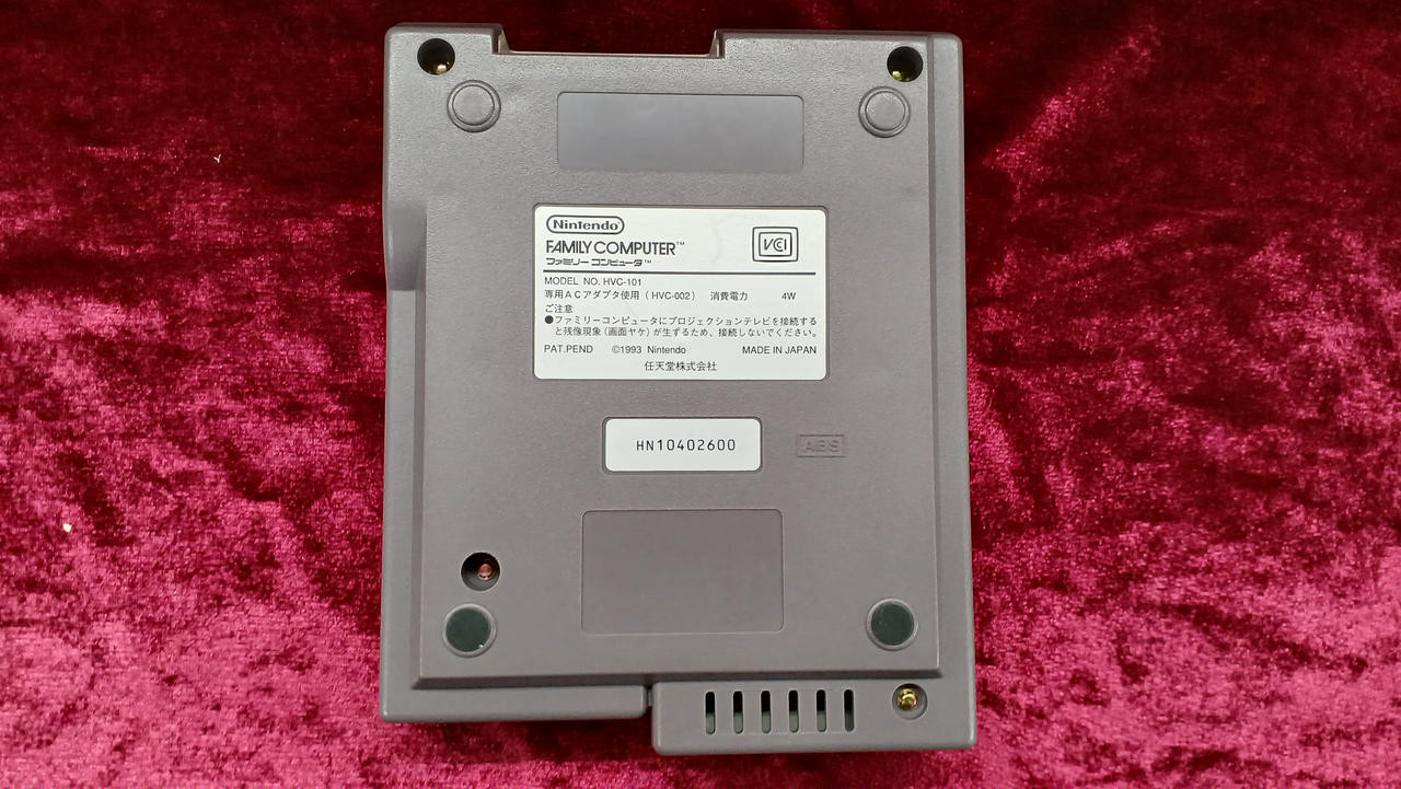 Nintendo AV Famicom HVC-101 Gray Console Only Used