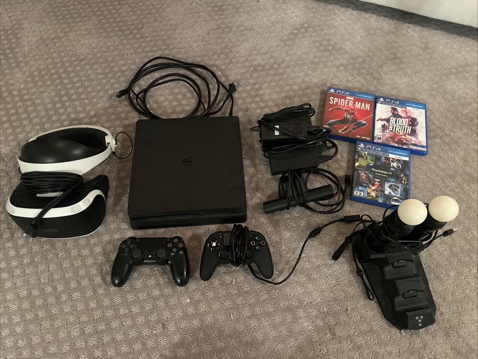 Sony PlayStation 4 With SP4 VR with Spider-Man, Blood and Truth and Demo Games