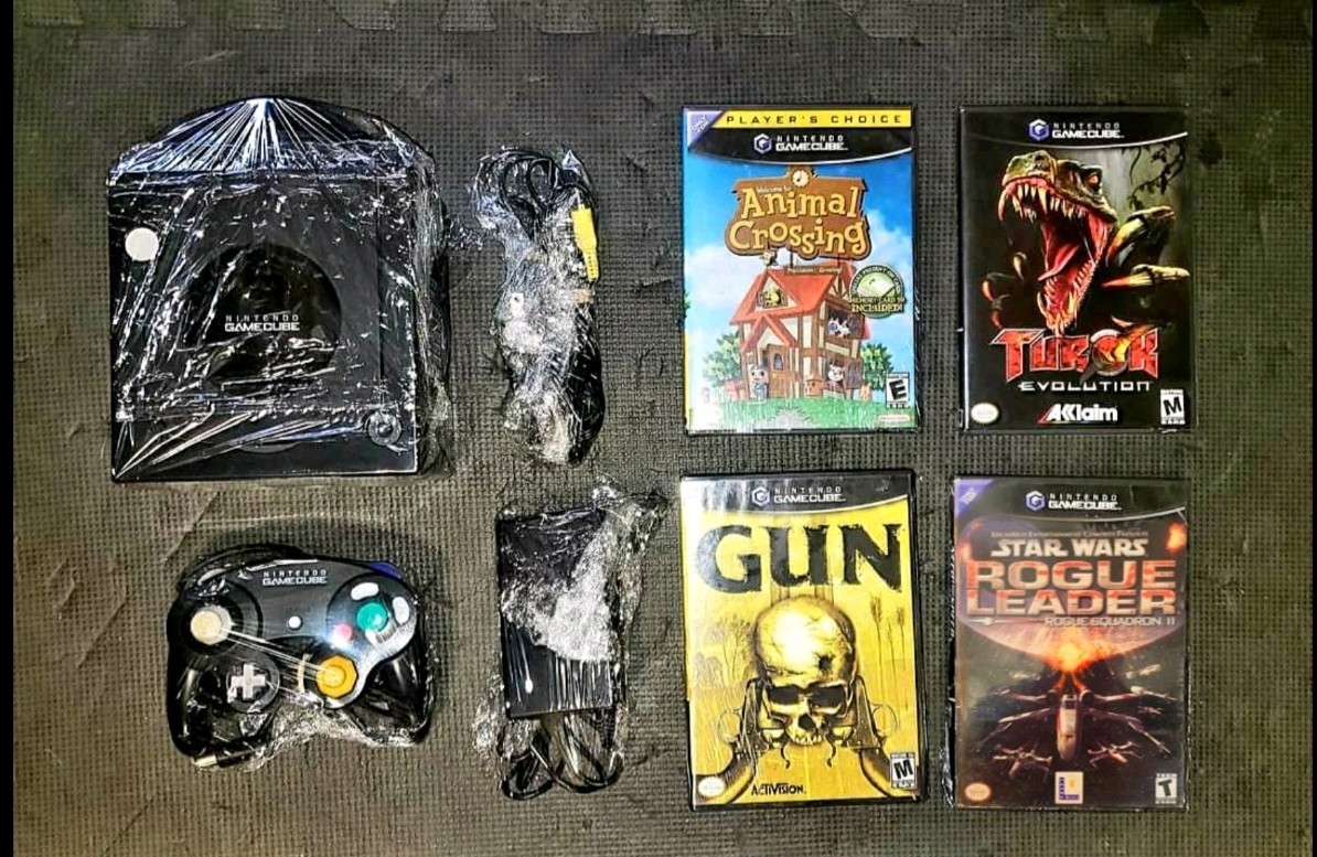 Nintendo GameCube Console Bundle With Games Tested