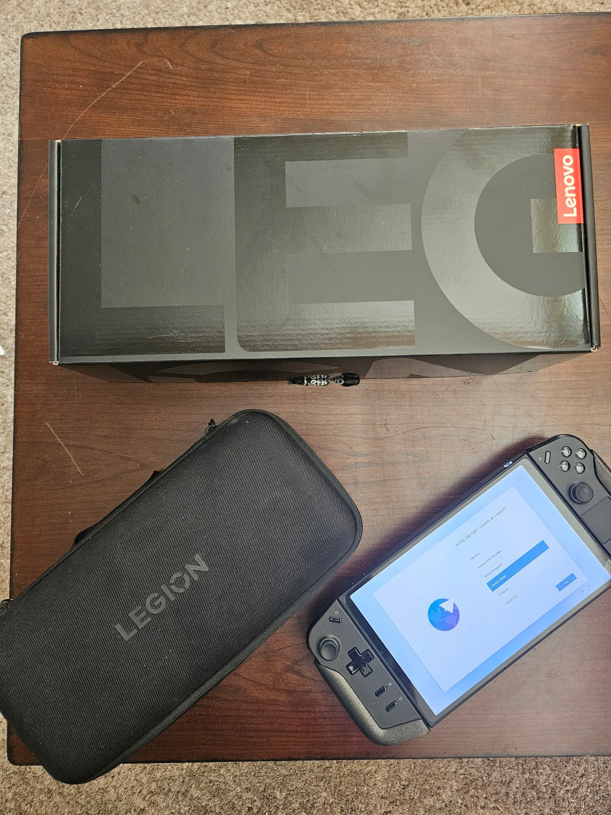 Lenovo Legion GO 8.8” – 2TB SSD – Z1 Extreme