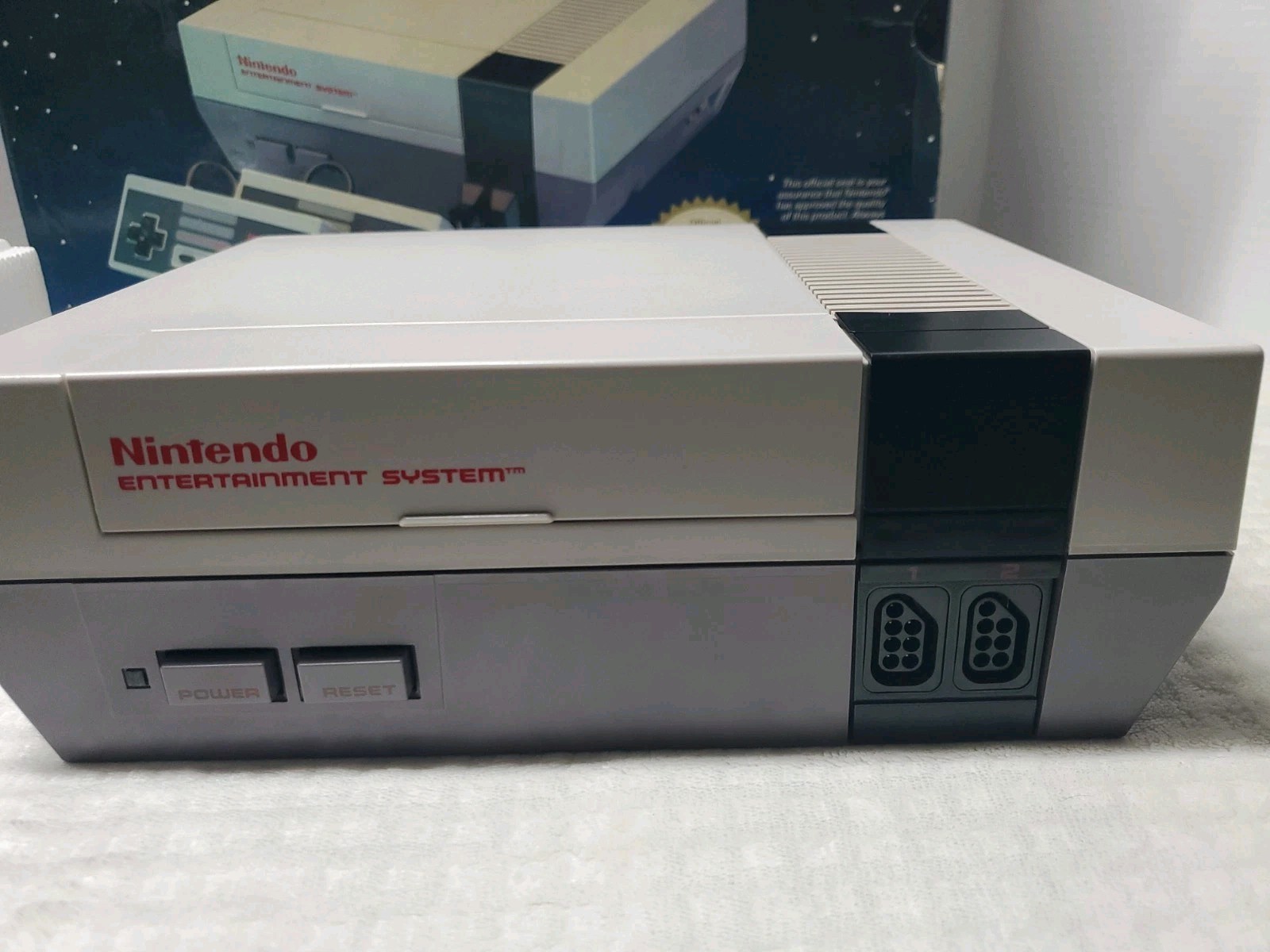 Nintendo NES Original Video Game Console Near Complete in Box Tested/Working