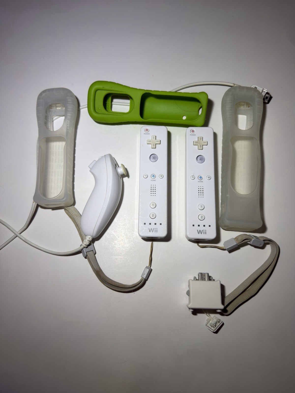 Nintendo Wii Console Bundle White Controllers Games Cords MotionPlus Included