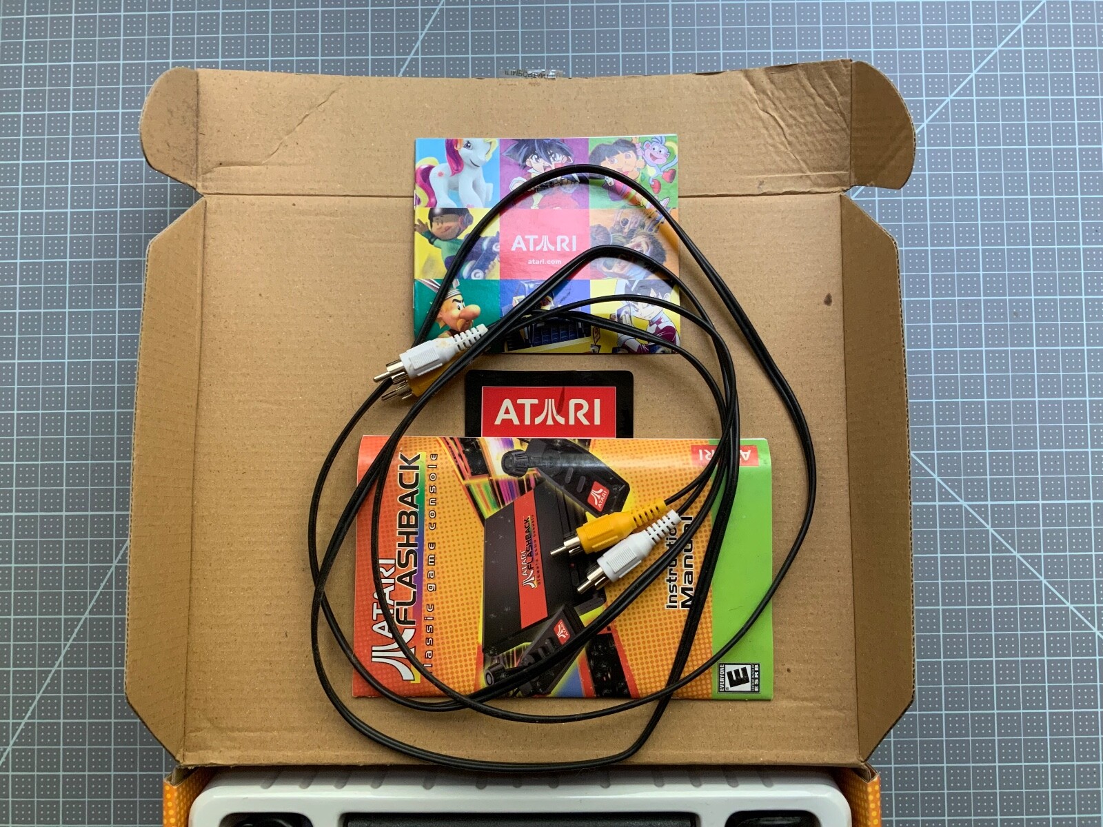 ATARI Flashback classic game console. Open box. Vintage video games, VG