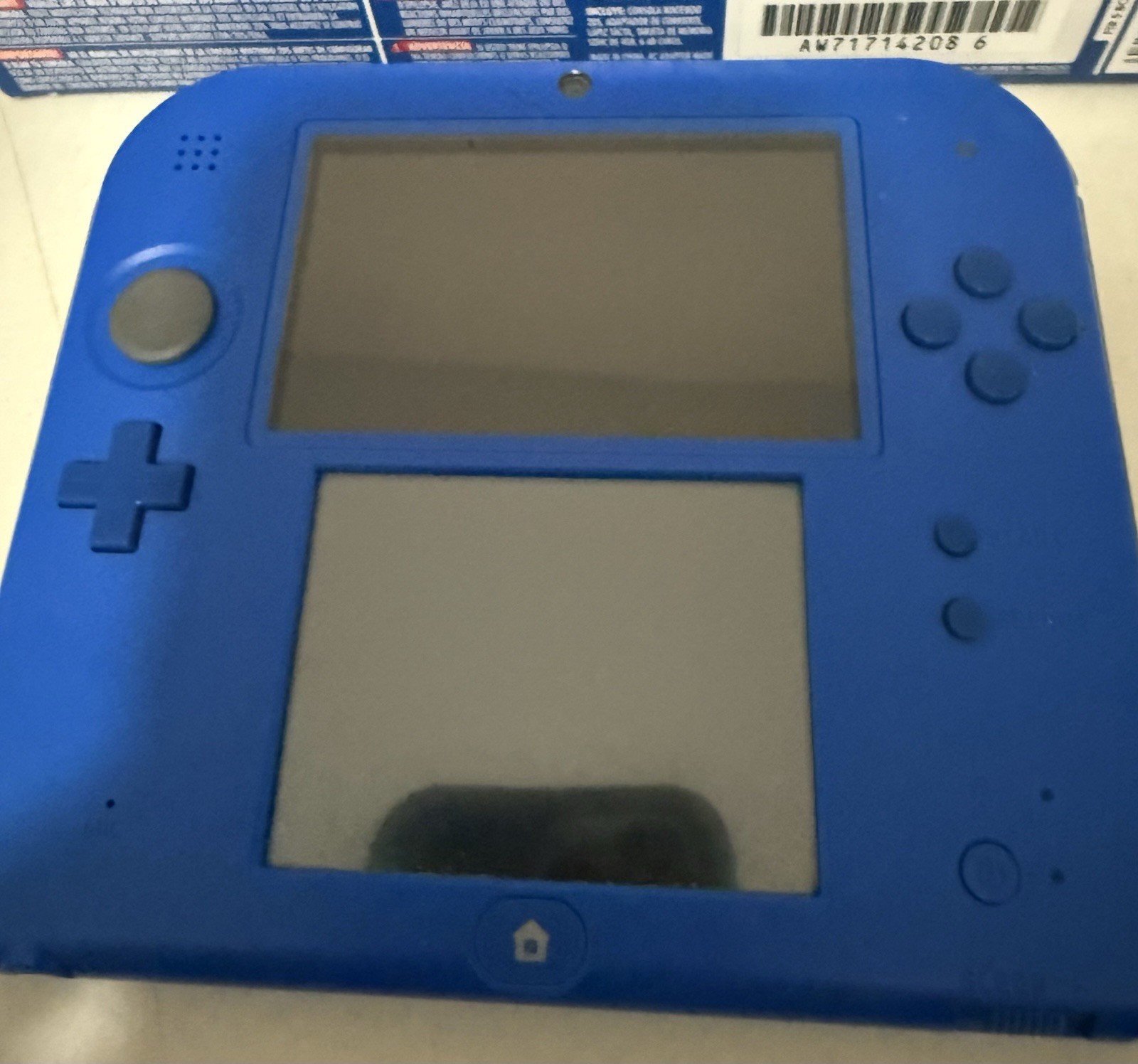 Original 2DS Blue Console with box and charger + 3 games & Carrying Case