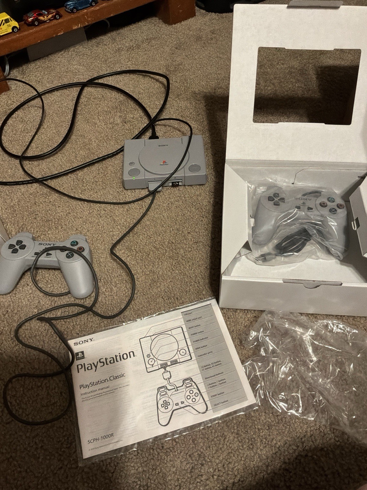 Sony PlayStation Classic Mini 2018 Complete In Box with HDMI/Power Cable W Extra