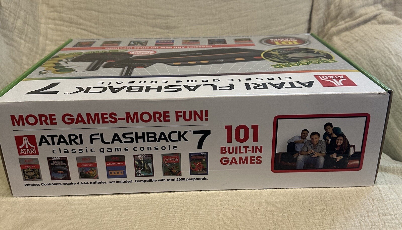 Atari Flashback 7 Classic Game Console 101 Built-in Games w/ Original Joystick