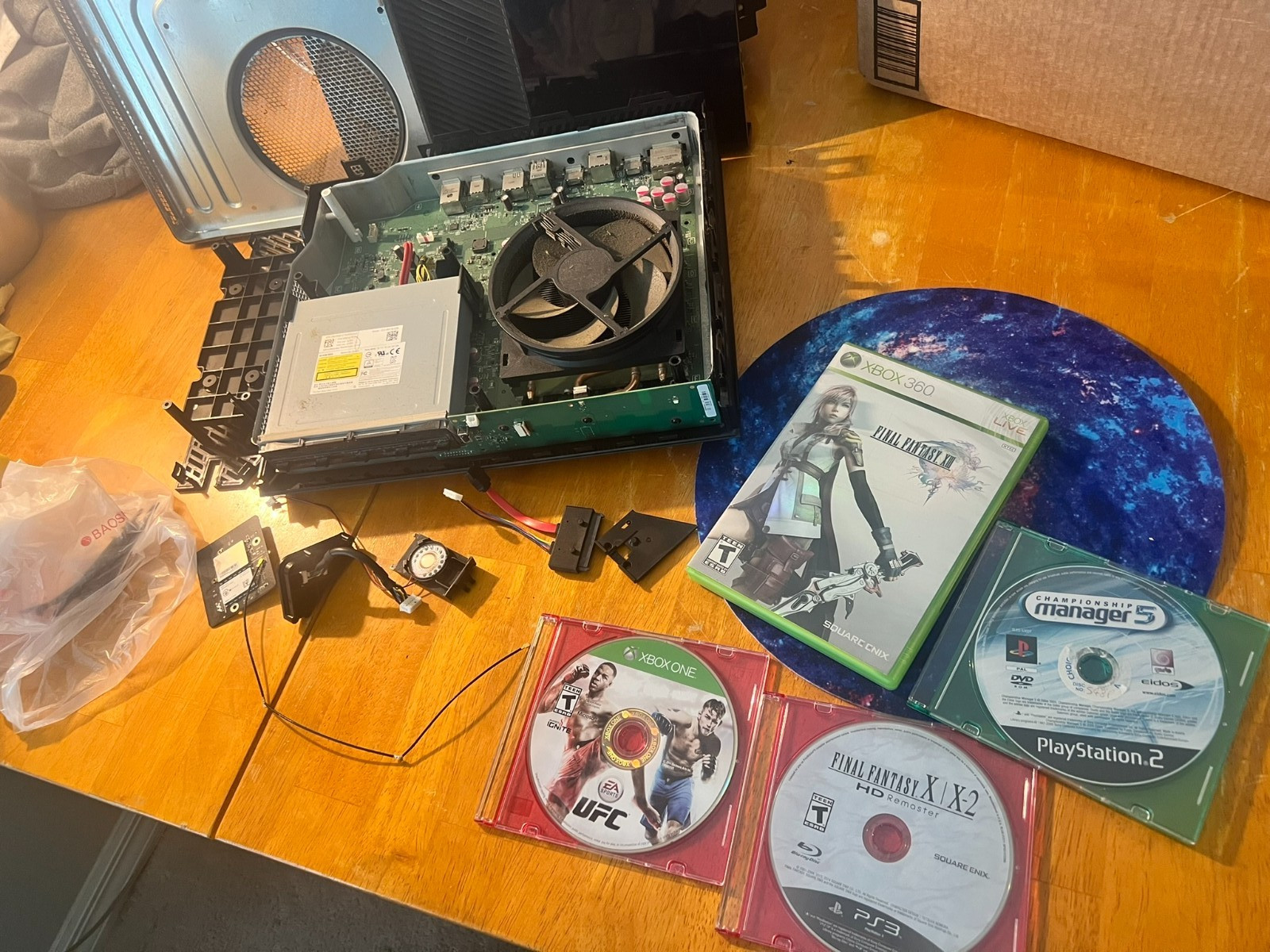 Microsoft Xbox One Console 1540 – For Parts – w/ Games Lot – Read