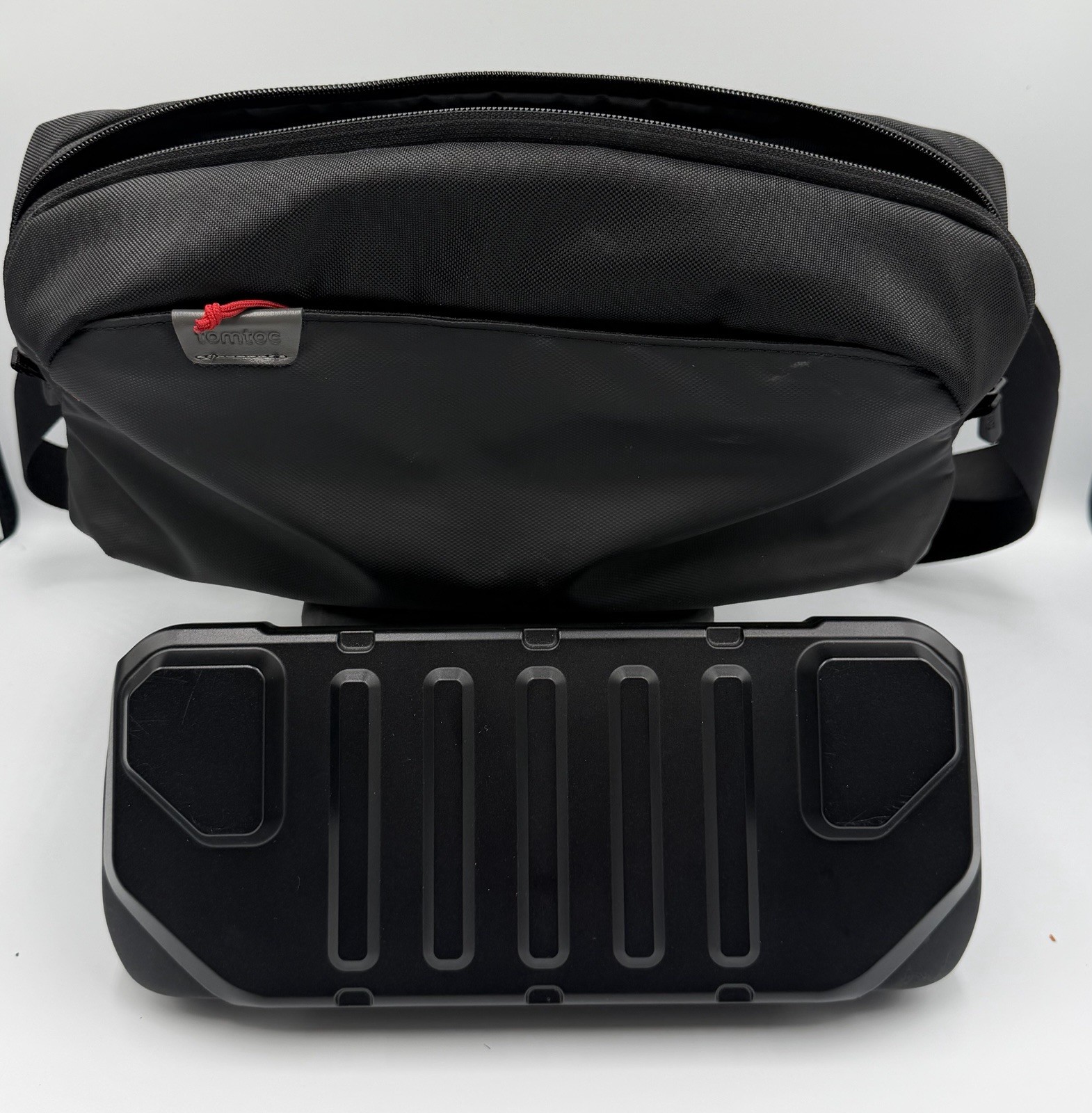 Asus ROG Ally X – DBrand Hard Case – TOMTOC Carrying Case – 32GB Micro SD Card