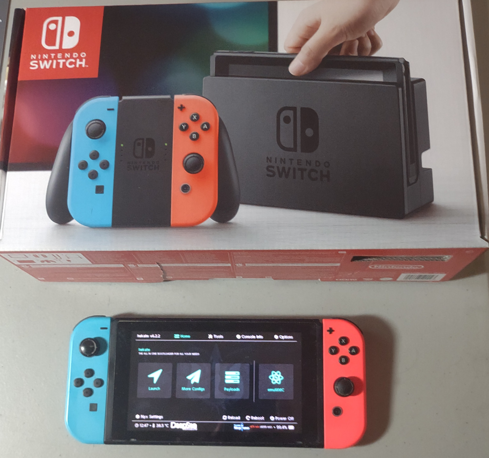 Nintendo Switch 32GB V1 Gray Console + 512GB SD Card – read description