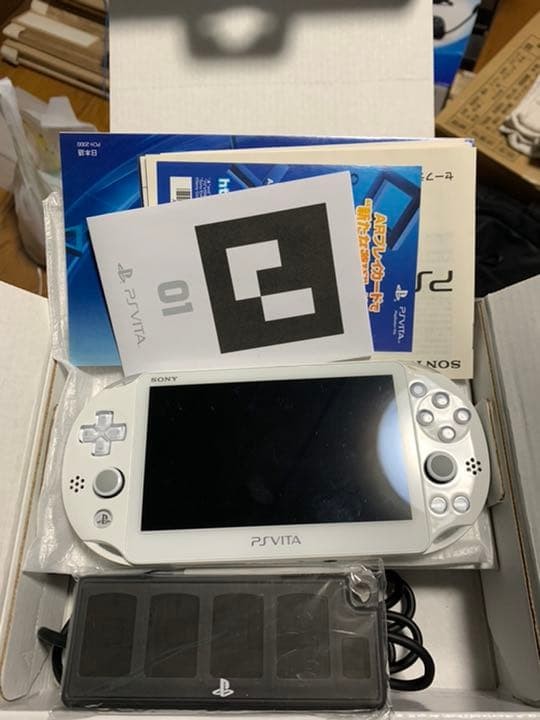 Sony PS Vita PCH-2000 ZA12 Slim White Wi-Fi Model Console jp