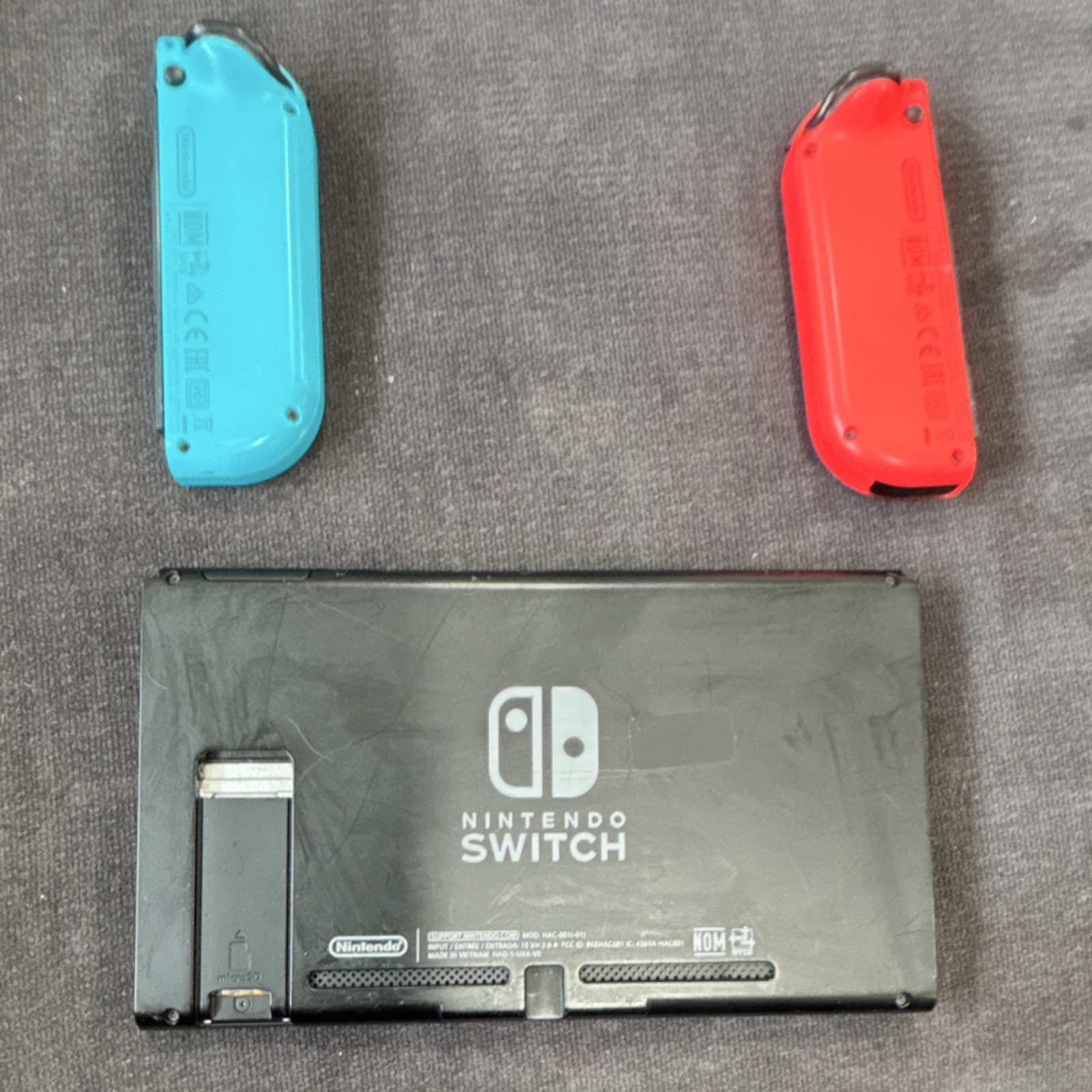 Nintendo Switch HAC-001 Handheld Console Black Red Blue Joy-Con Controllers