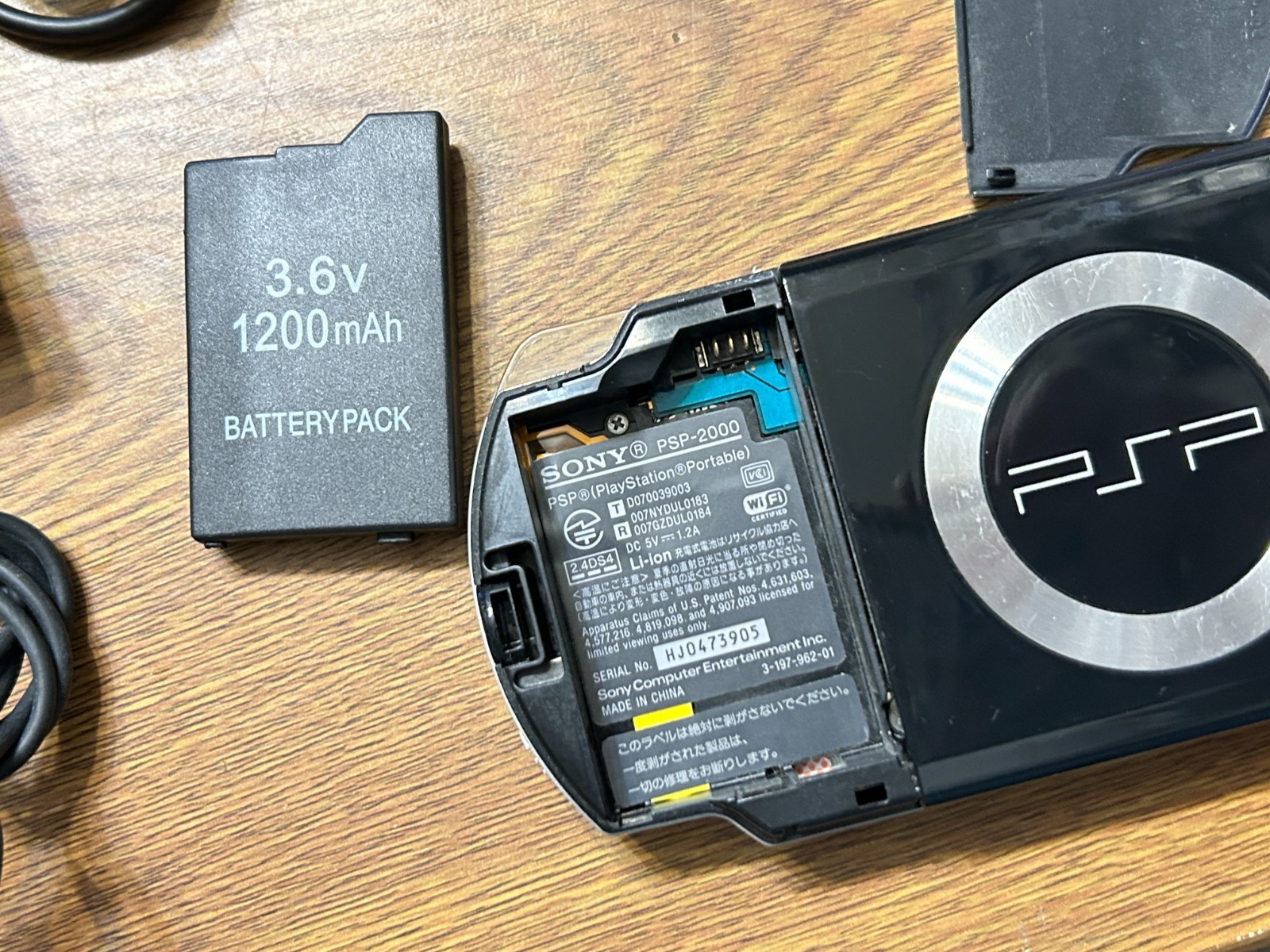 Sony PSP 2000 Handheld System BLACK JAPAN Region Free
