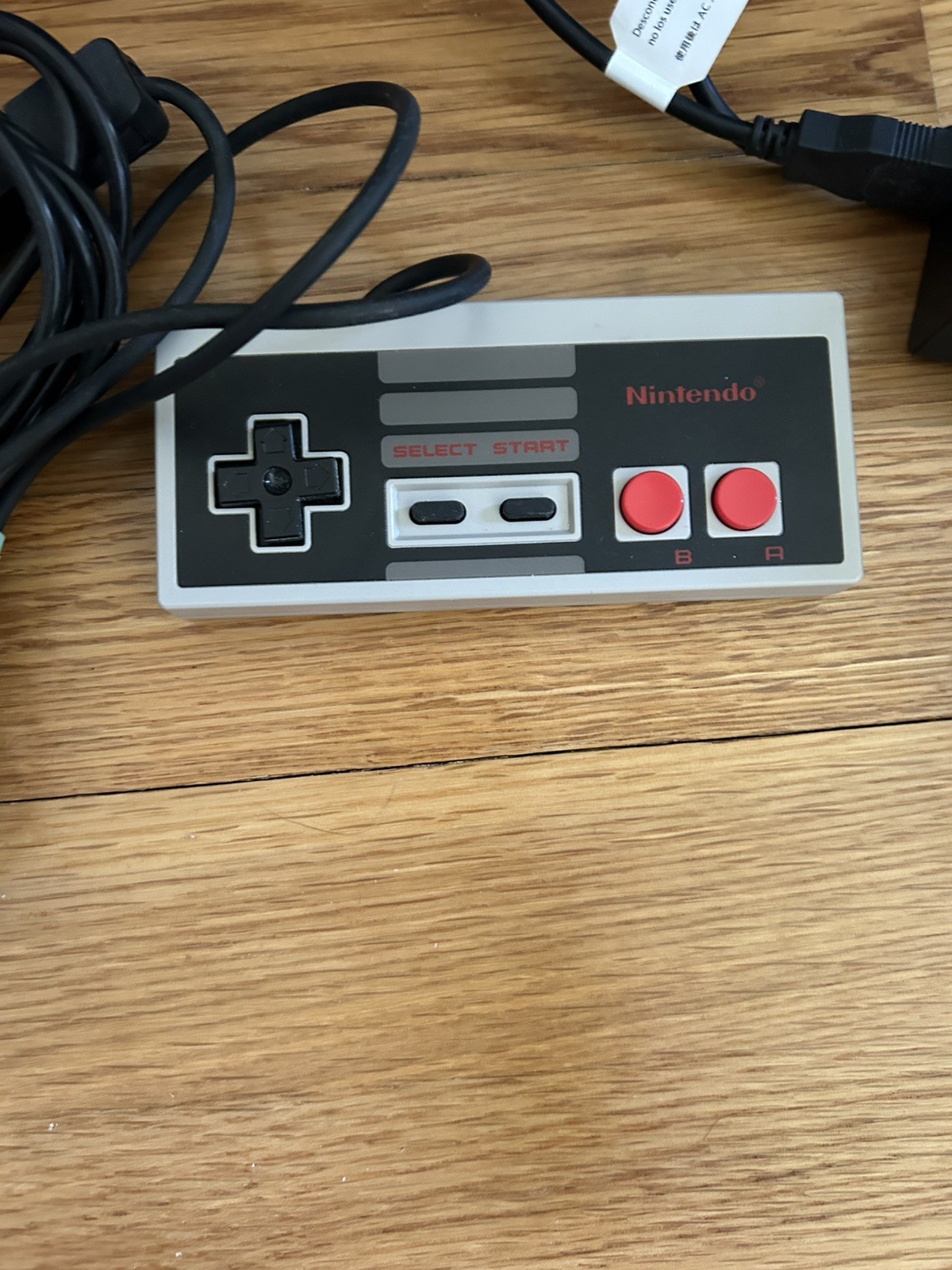 Nintendo NES Classic Edition Mini Console – With Controller, Box, Case and more