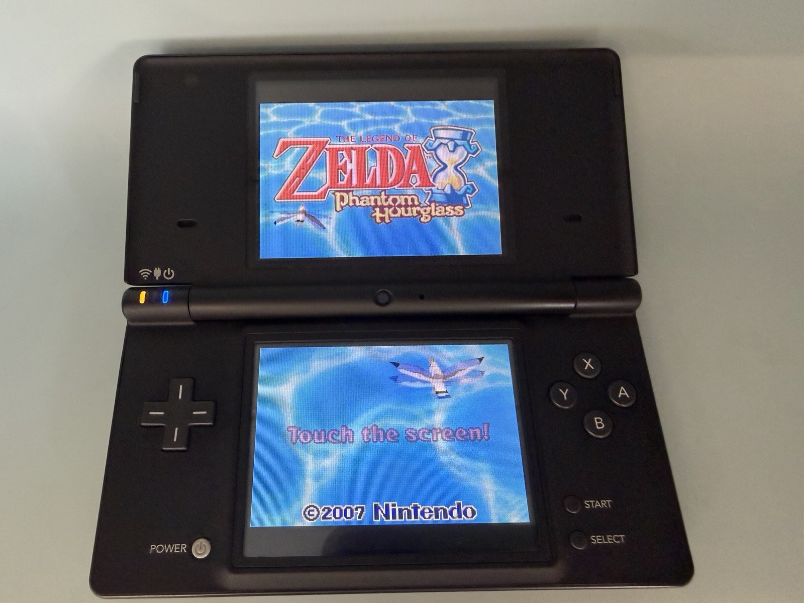 Matte Black Nintendo DSi Handheld Console – tested, clean, with new charger