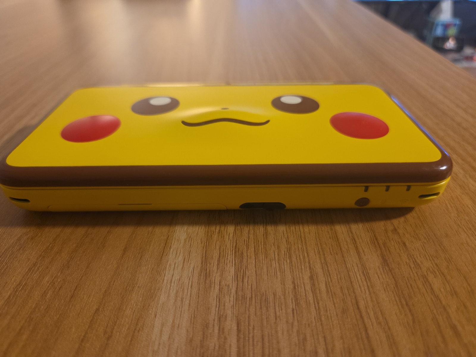 Nintendo 2DS LL XL Pikachu Edition Console Excellent Condition