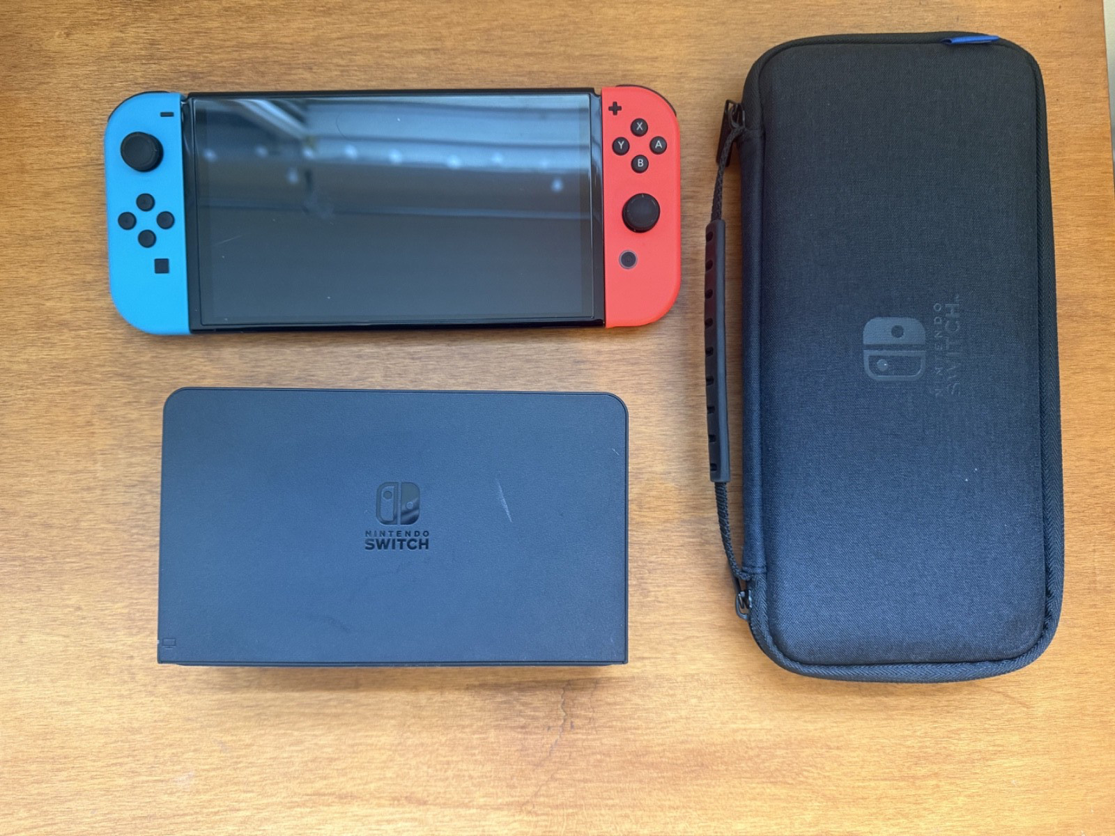 Nintendo Switch OLED 64GB – Black/Neon Red/Neon + Pro Controller + Wireless GC