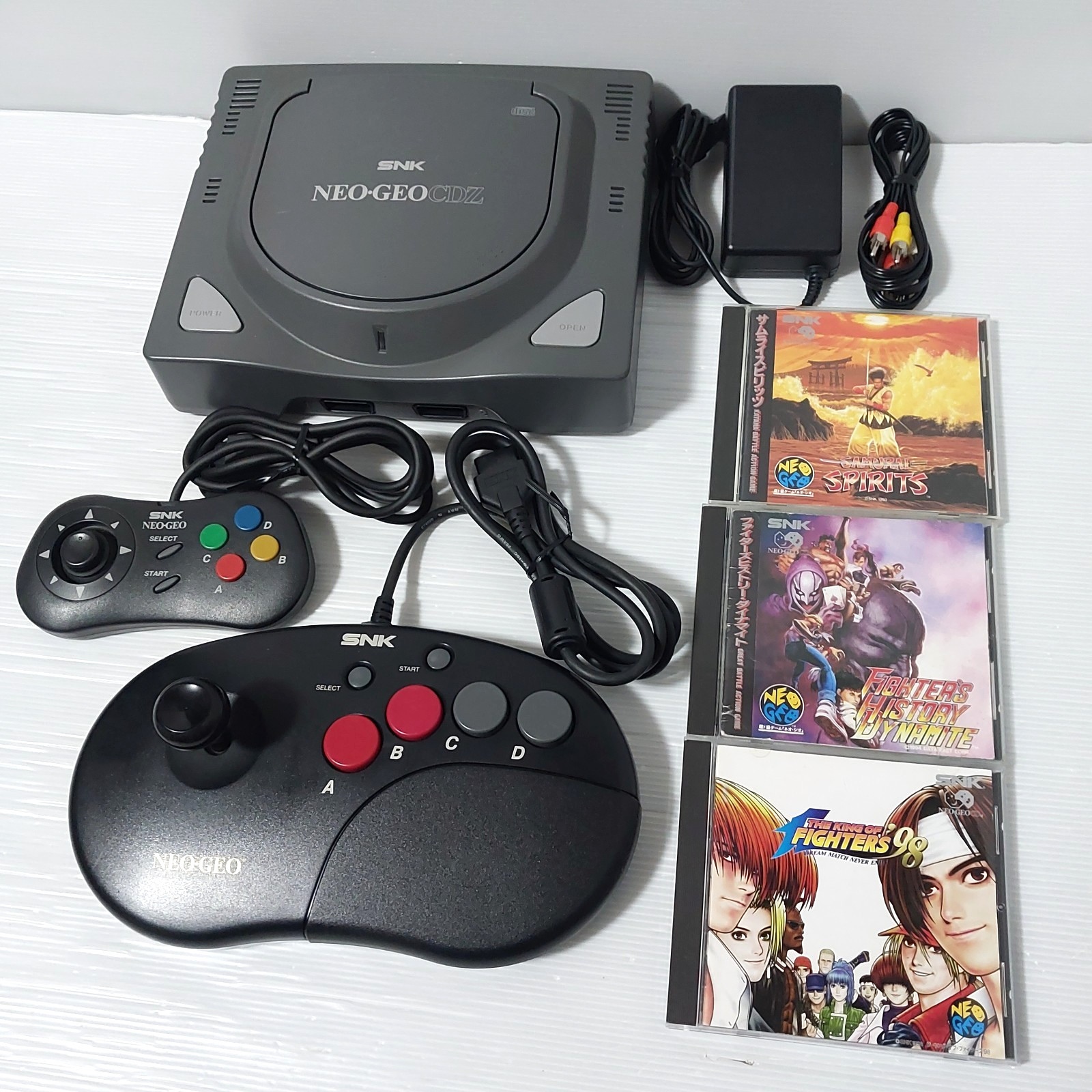 SNK NEO GEO CDZ Console CD-T02 with 2 controllers 3 games Import Japan #0015710