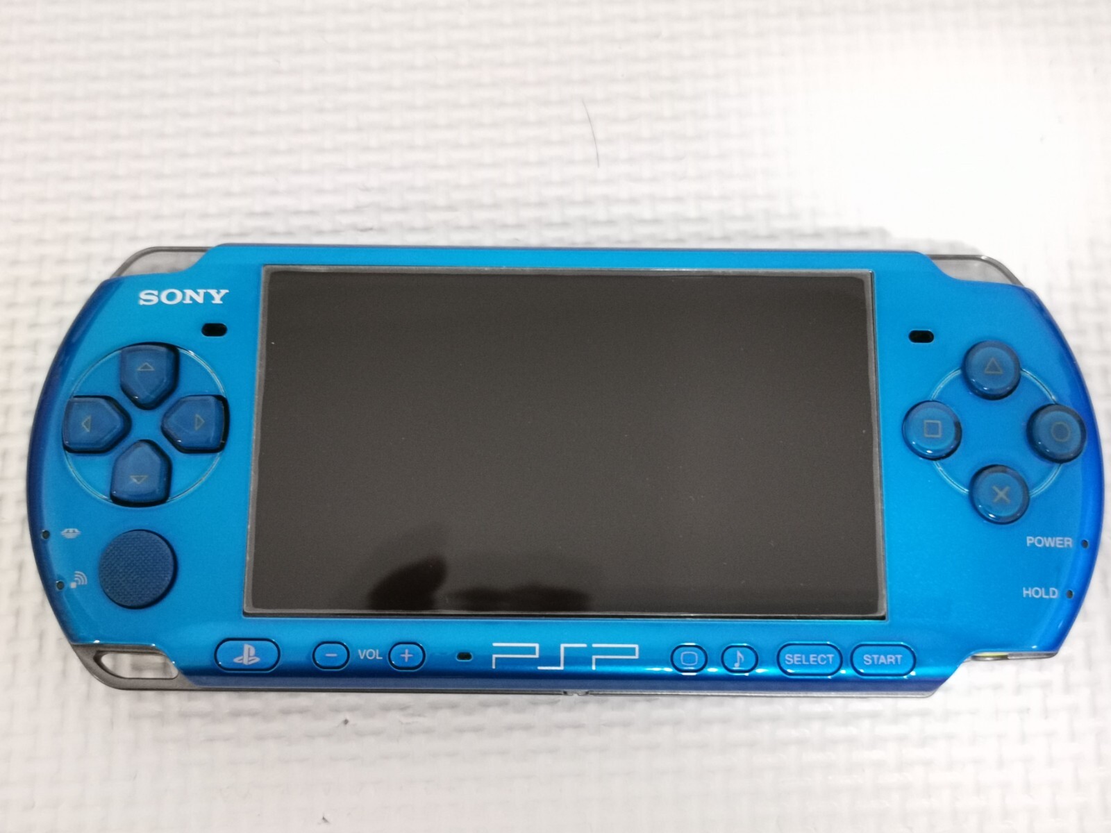 Sony PSP-3000 Vibrant Blue with 4GB Memoly stick, new Lithium battery inc FF7CC