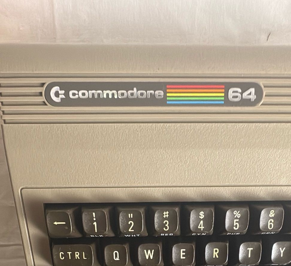 Commodore 64 Retro Home Computer With Original Box Tested 64K Model P01844618
