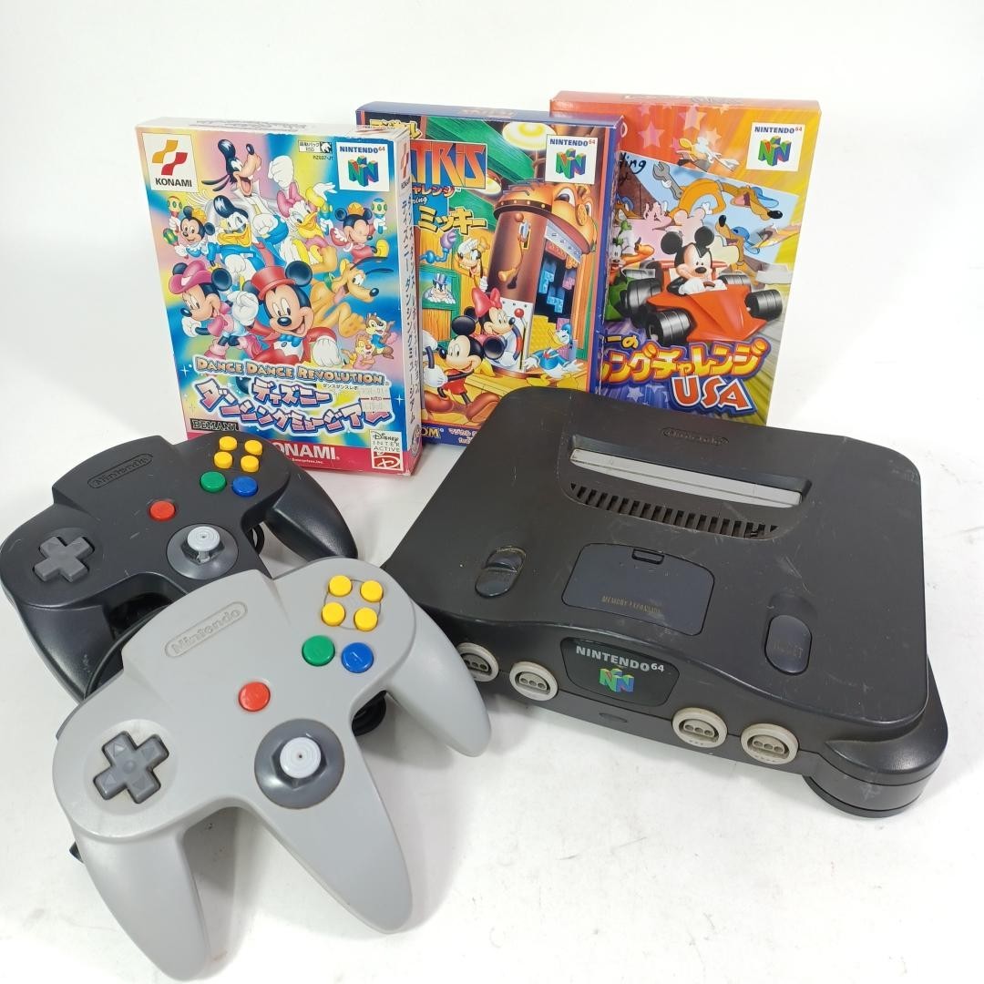 Nintendo 64 N64 Console Set 2 Controllers 3 Disney CIB Games NTSC-J Japan Tested