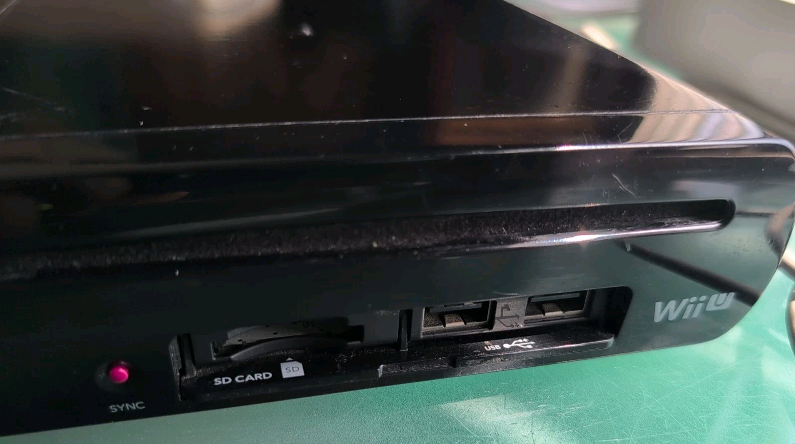 NINTENDO WII U CONSOLE 32GB FOR PARTS/REPAIR:
