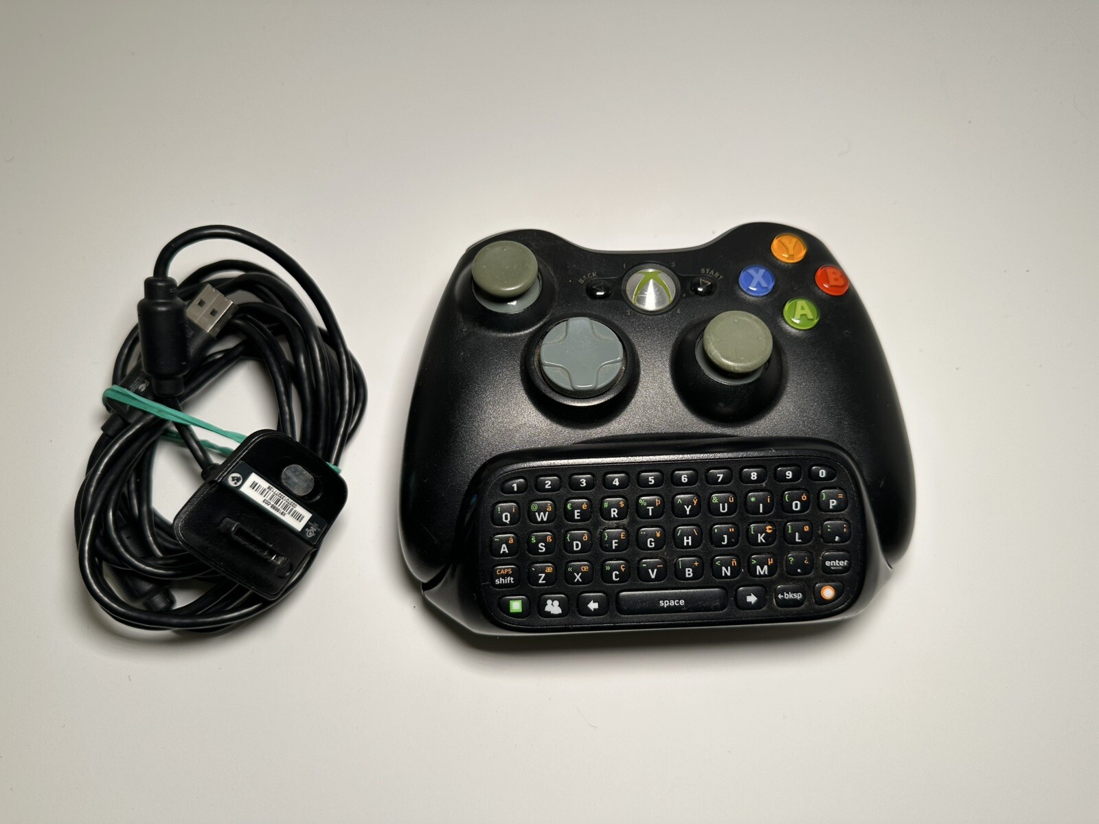 XBox 360 S Console Bundle with controller, keyboard attachment, and 5 games