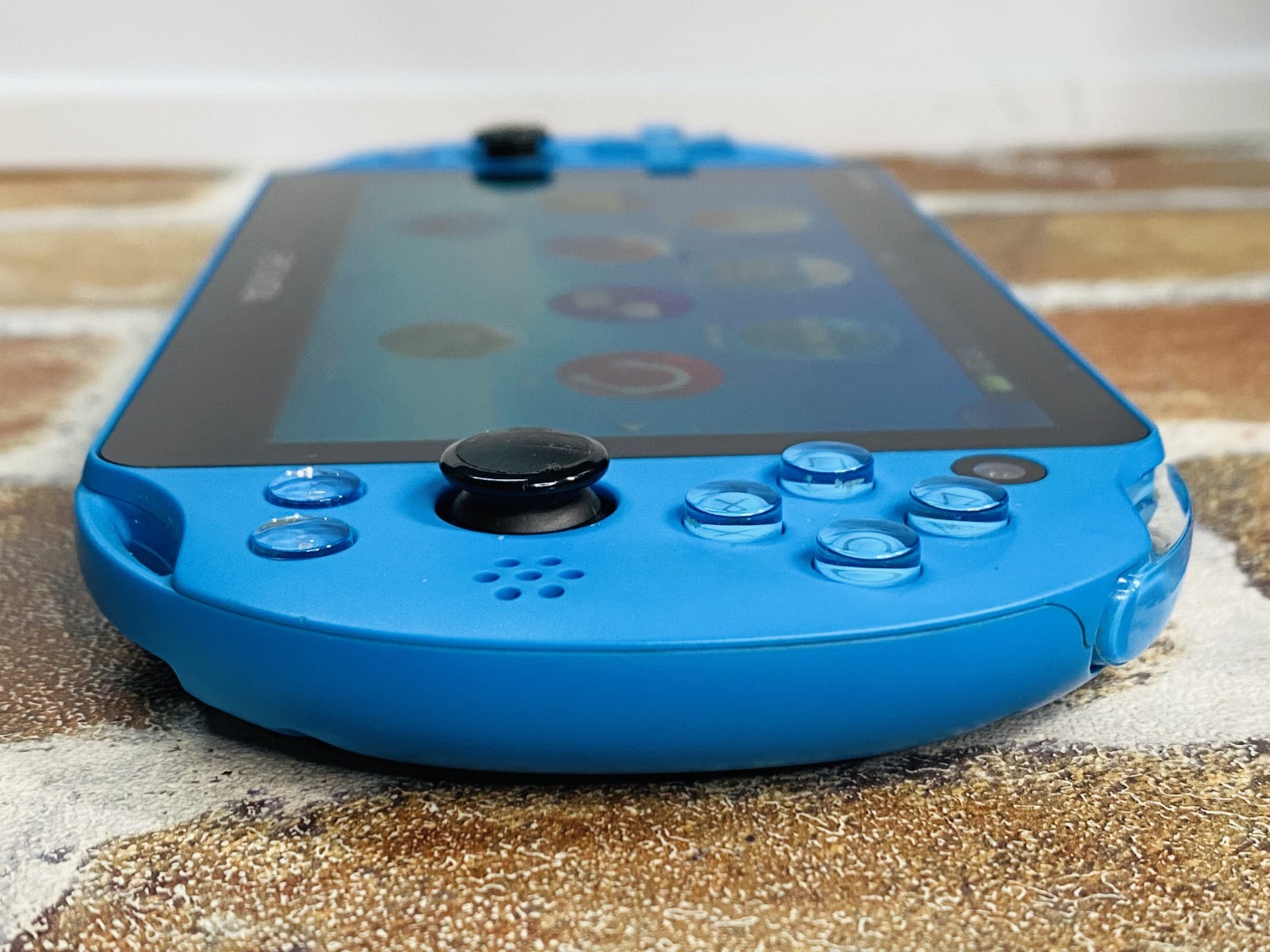 PS Vita PCH-2000 Aqua Blue SONY PlayStation Japan 16GB Charger Mobile Case EX P
