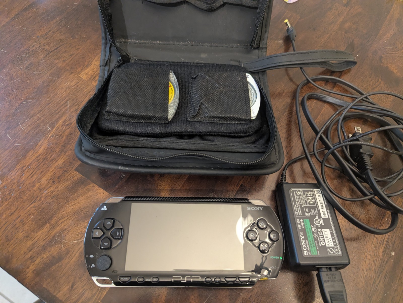 Sony PSP 1001 Bundle With 5 Games