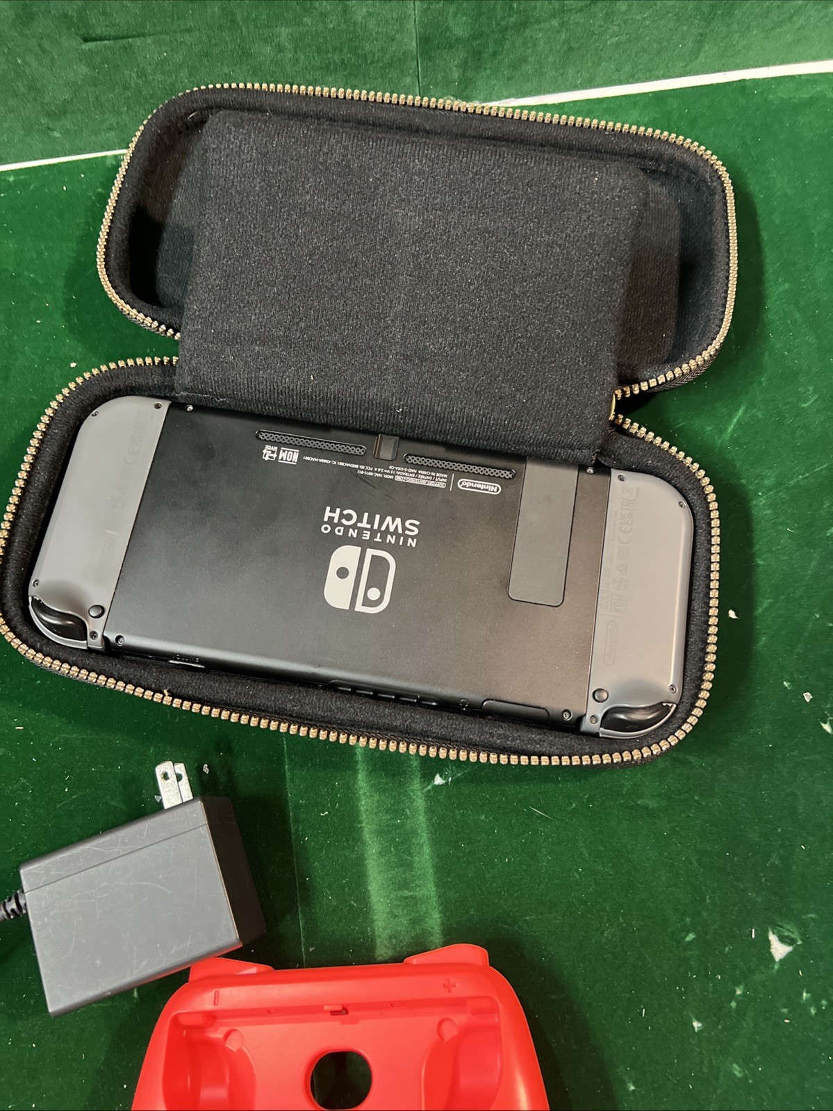 Nintendo Switch HAC-001 32GB Console with Gray Joy‑Con Case Controller 64GB