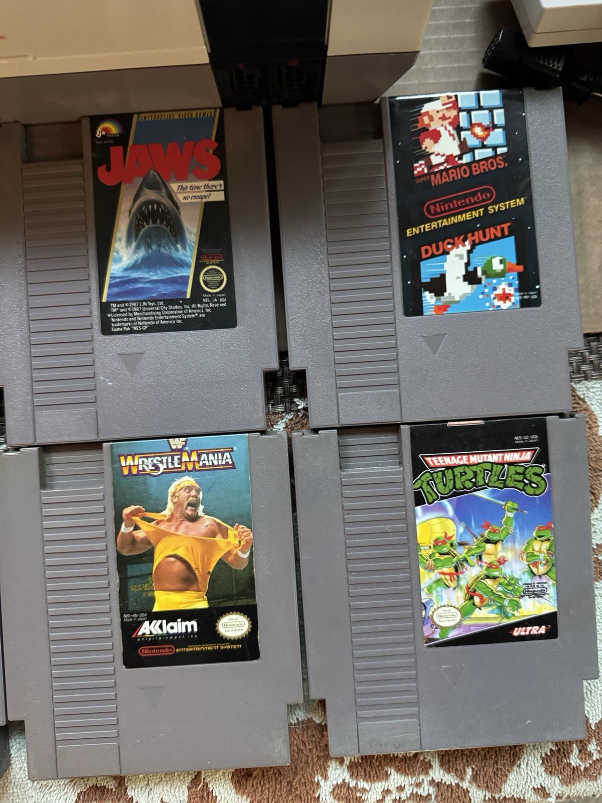 Nintendo NES Console Bundle Lot w/ Zapper, 2 Controllers, 6 Games & Cables