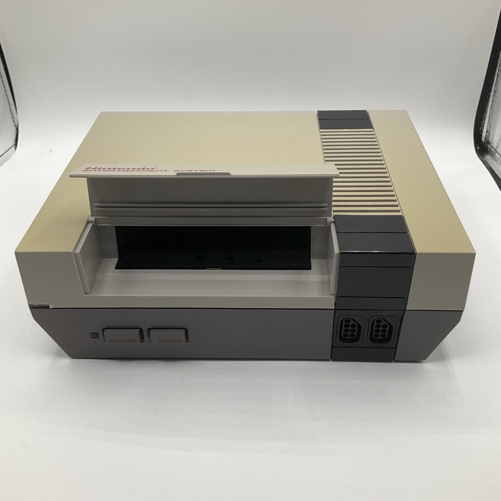 Nintendo NES Original Console Bundle Controller Cables & 2 Mario Games Tested
