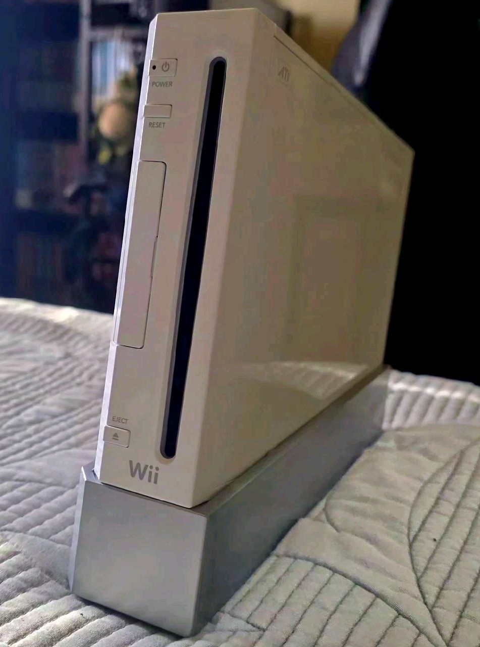Nintendo Wii RVL-001 Console Bundle – Tested