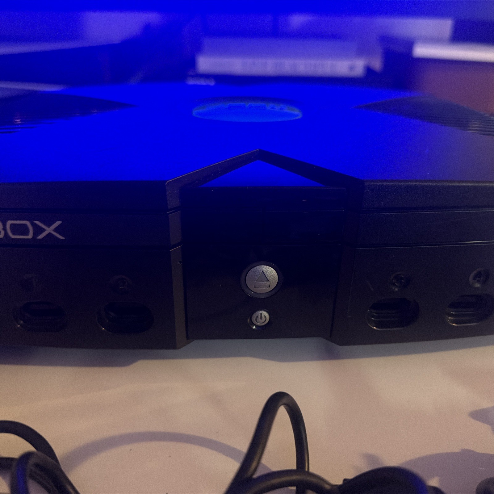 Original Xbox V1.1 Console Powers On, Doesn’t Read Discs, Tray Issue, 4 Games.