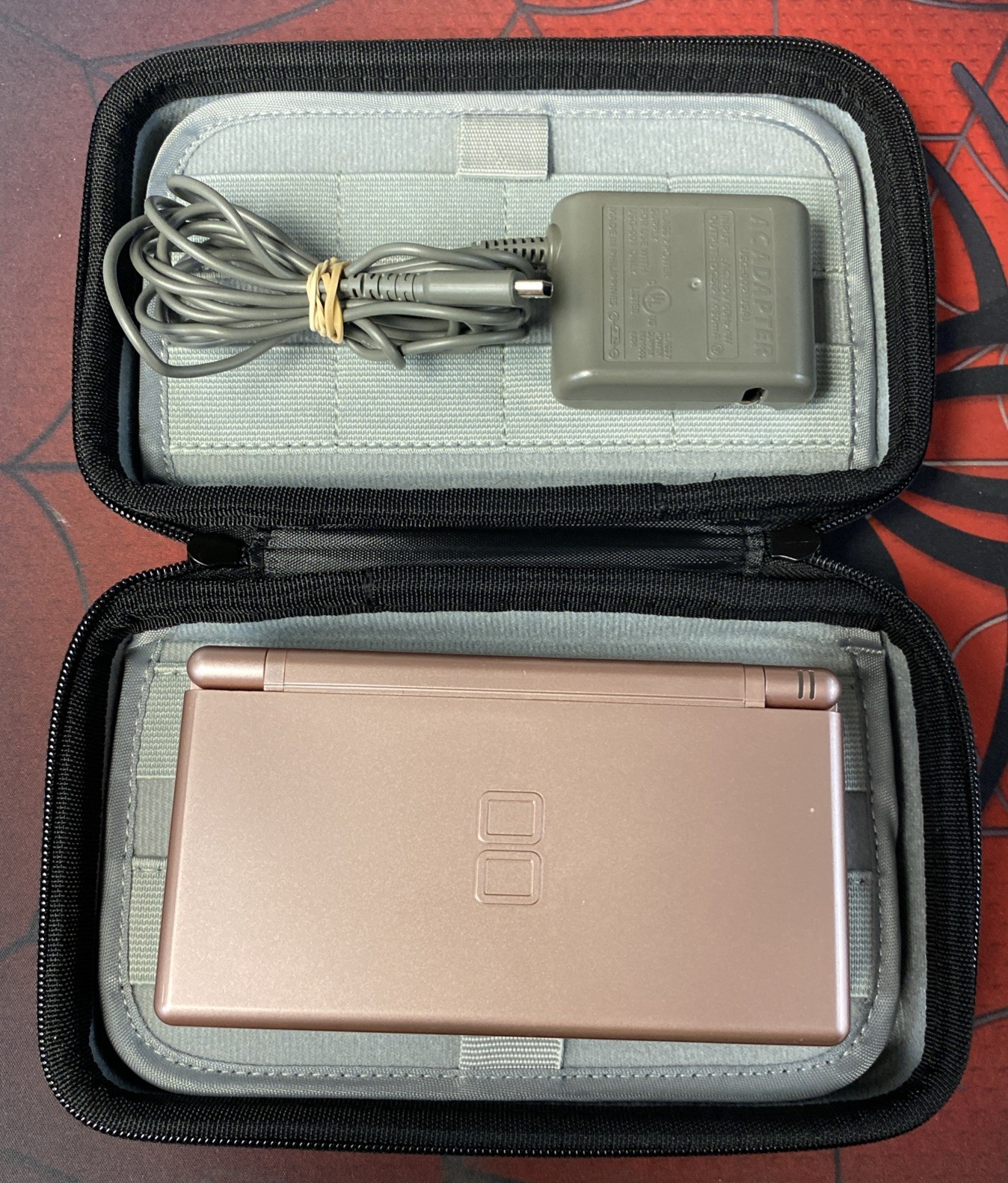 Nintendo DS Lite USG-001 – Metallic Pink *Very Nice*