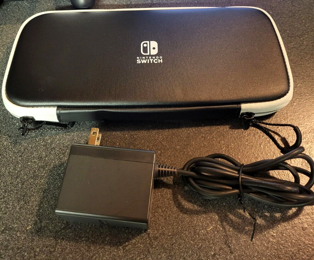 Nintendo Switch Bundle HAC-001-01 Handheld Game Console 32GB Gray w/ Young Souls
