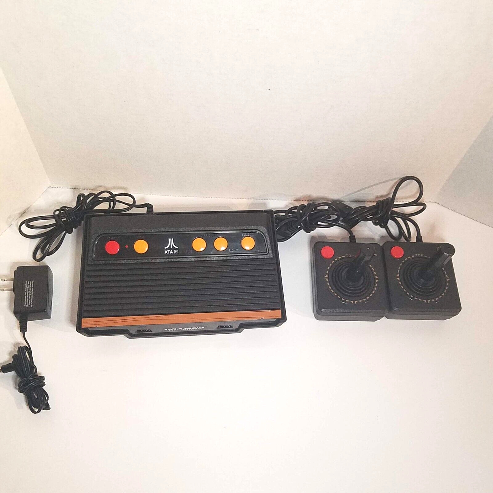 Atari Flashback 8 Console w 105 Internal Games and 2 Wired Controllers, Tested