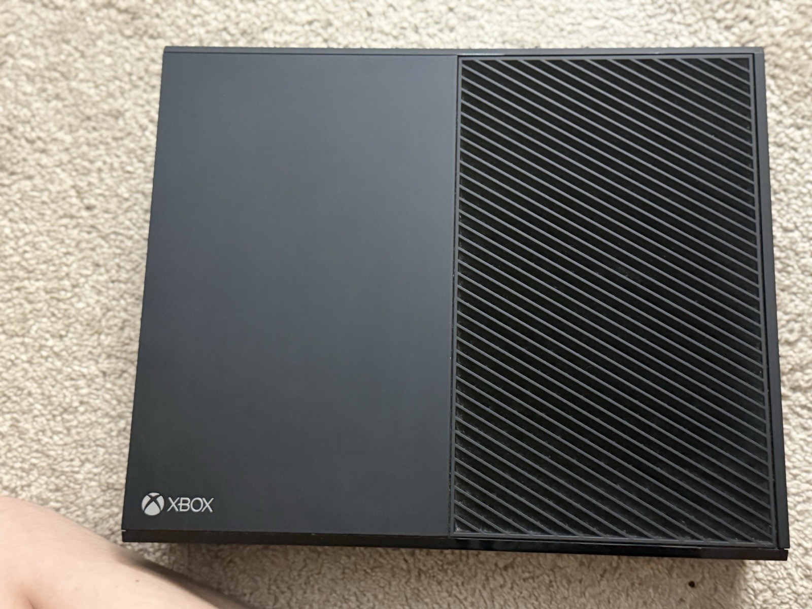 Microsoft Xbox One 500GB Console Model 1540 Black w/ Carbon Black Controller