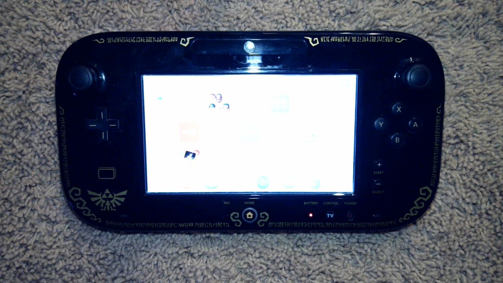 Wii U Wind Waker edition with Wii U pro controller Wii motes 4 games new manual