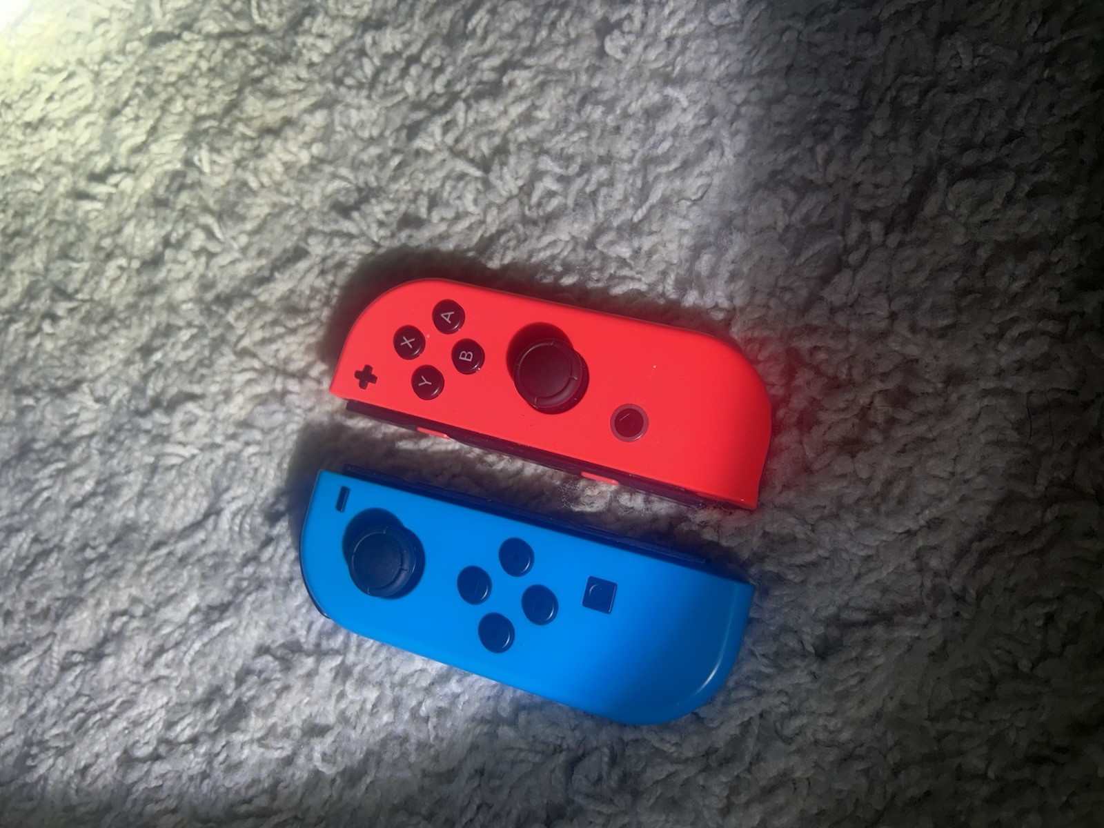 Nintendo Switch Handheld Console Red & Blue Joy-Con Detachable Controllers