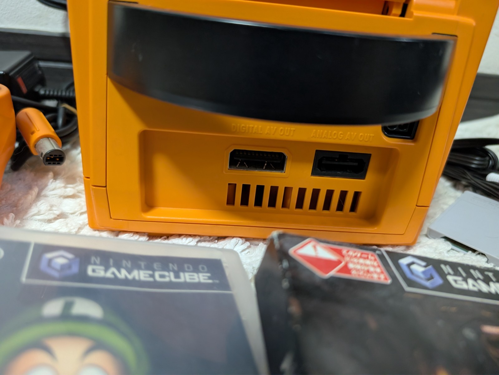 Nintendo GameCube Orange DOL-001 Set Tested Mario Resident Evil Naruto DBZ Japan