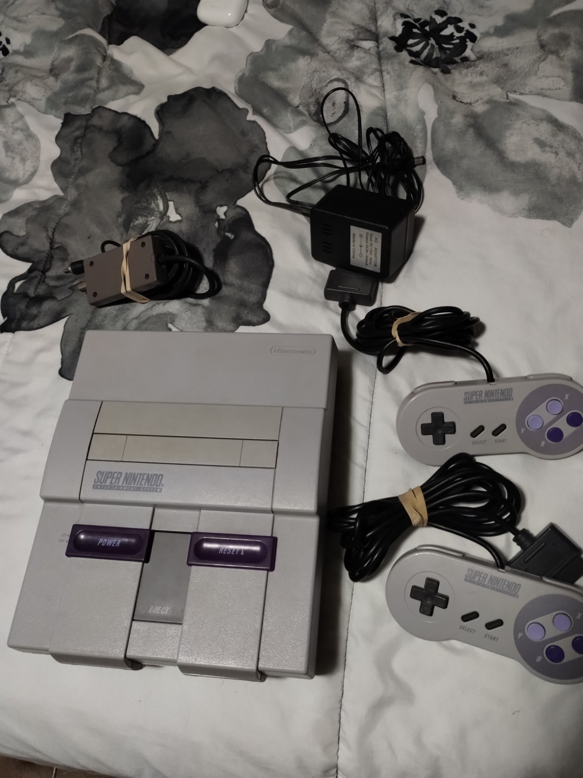 Super Nintendo SNES Console SNS-001 System Bundle 2 Controllers Tested Clean #2